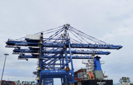 廣州海關(guān)全力保障新產(chǎn)季空運(yùn)車?yán)遄禹槙惩P(guān)